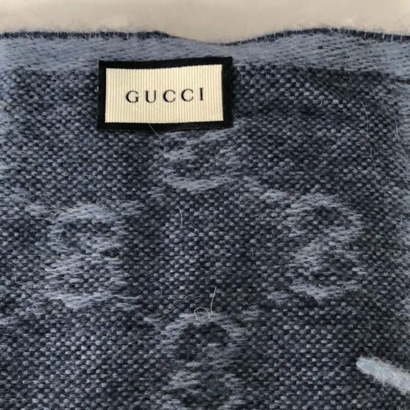 GUCCI Wool and Alpaca Fringed Scarf - Picture 5 of 5